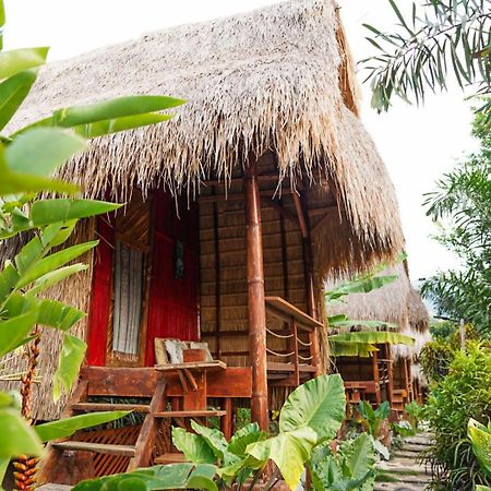 Sten Lodge Labuan Bajo Eksteriør billede