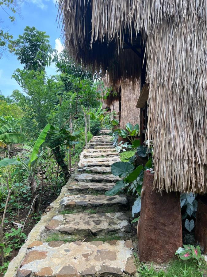 Sten Lodge Eco Homestay Labuan Bajo Eksteriør billede